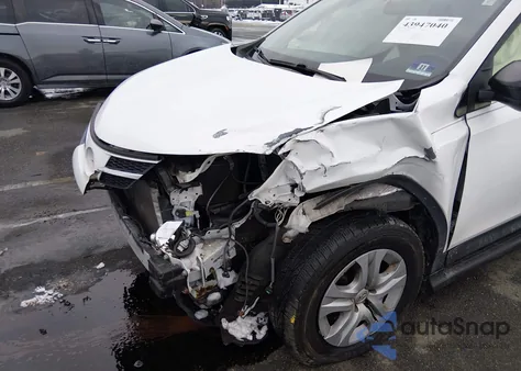 2015 Toyota Rav4 Le from USA, damaged, VIN JTMBFREV1FJ051011